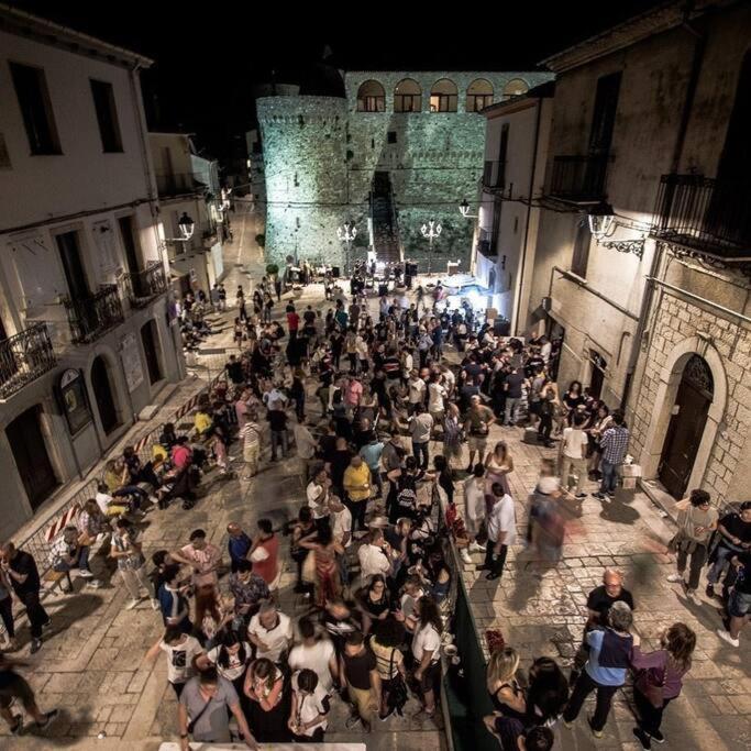 הוילה Civita Campomarano Da Nonna Ida מראה חיצוני תמונה
